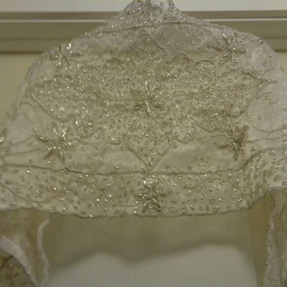 VINTAGE ORNATE METALLIC SILVERY THREADS INDIA RUNNER W MODERN NECKLACE LOT - Picture 8 of 9